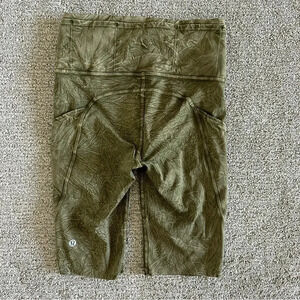 Lululemon Fast ‎ Free High Rise Short 10" Ice Dye Green Size 4